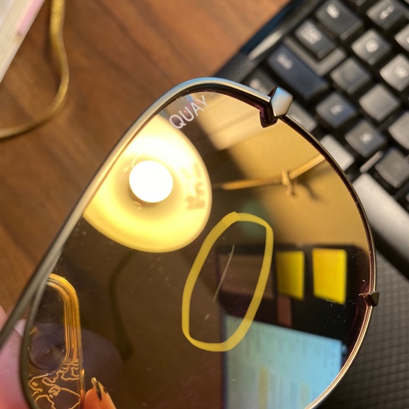 Quay Australia Sunglasses - Picture 8 of 10